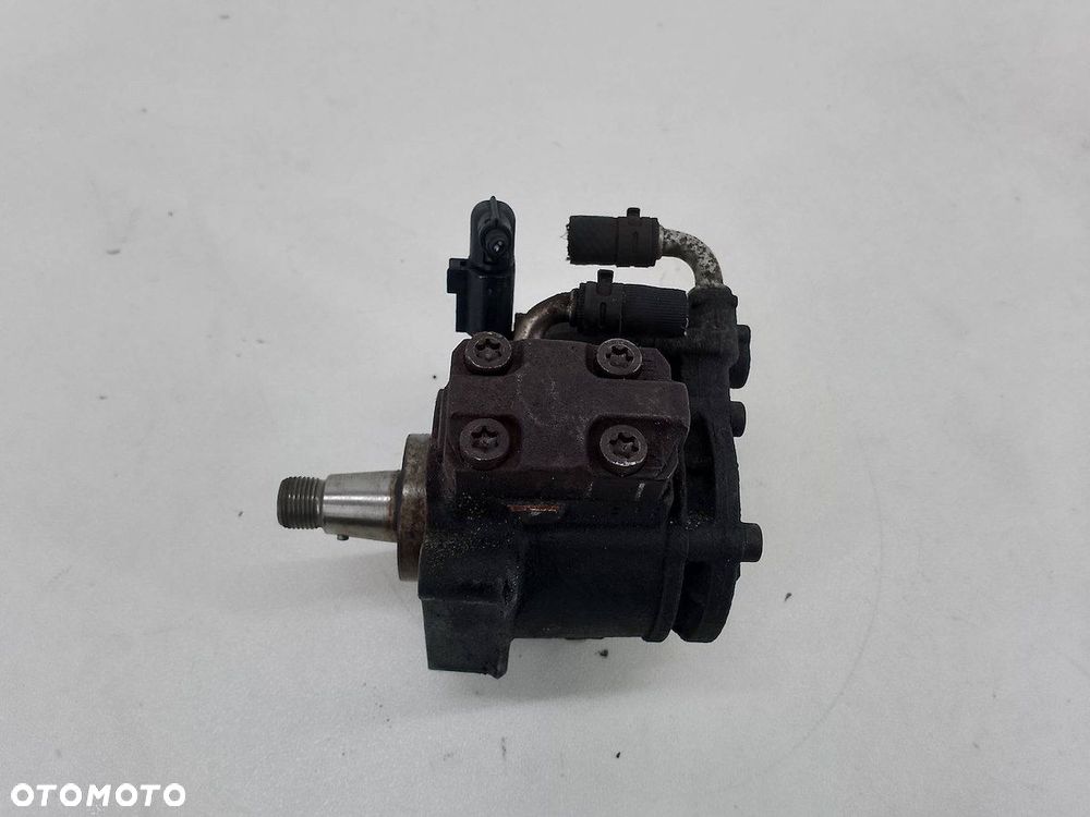 POMPA WTRYSKOWA SKODA FABIA II LIFT 03L130755E 1.6 TDI - 3