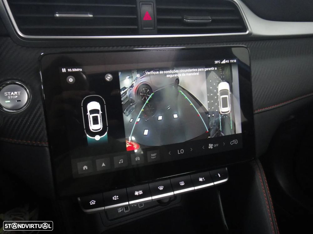 MG ZS Standard Luxury - 29