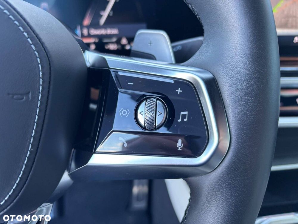 BMW Seria 7 - 30