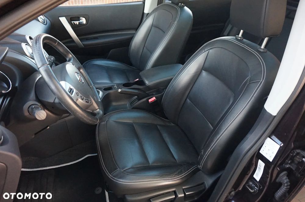 Nissan Qashqai 1.6 dCi TEKNA - 17