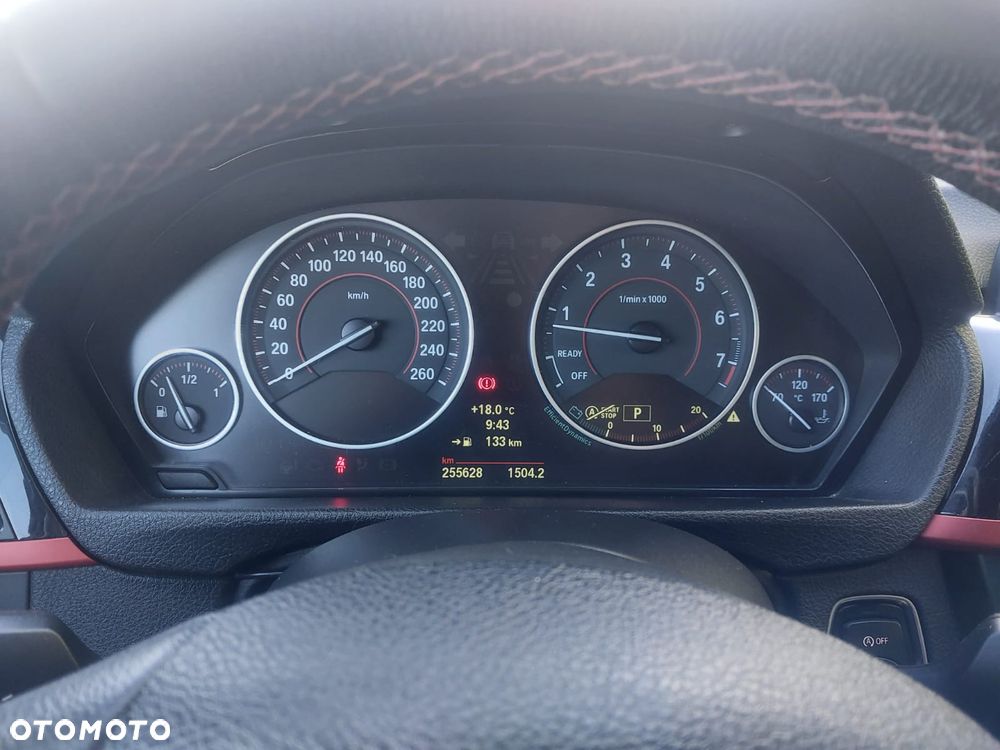 BMW Seria 3 328i Sport Line - 13