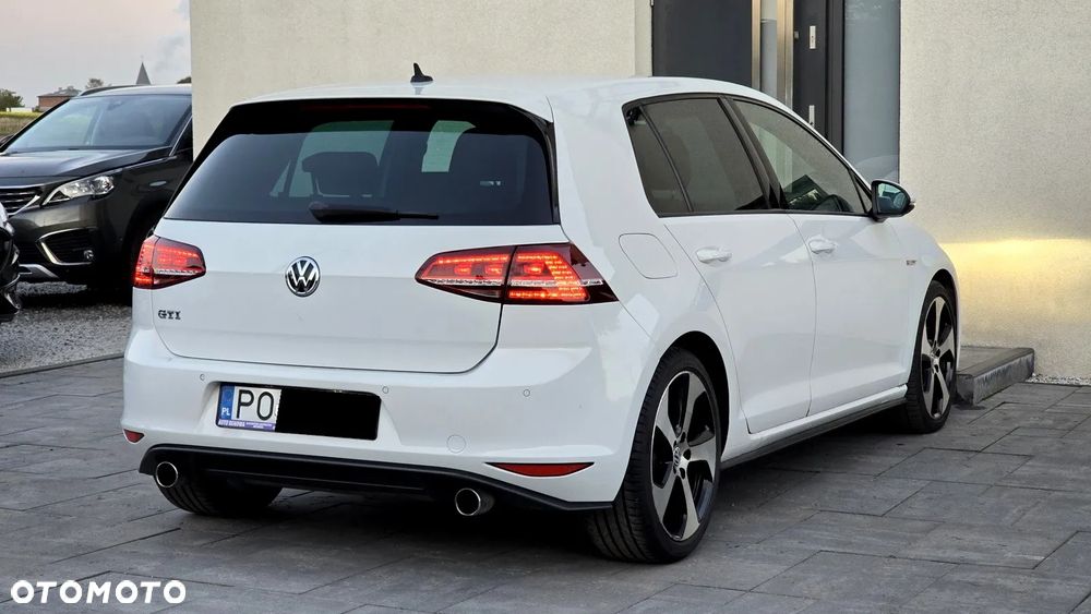 Volkswagen Golf 2.0 TSI BMT GTI DSG - 16