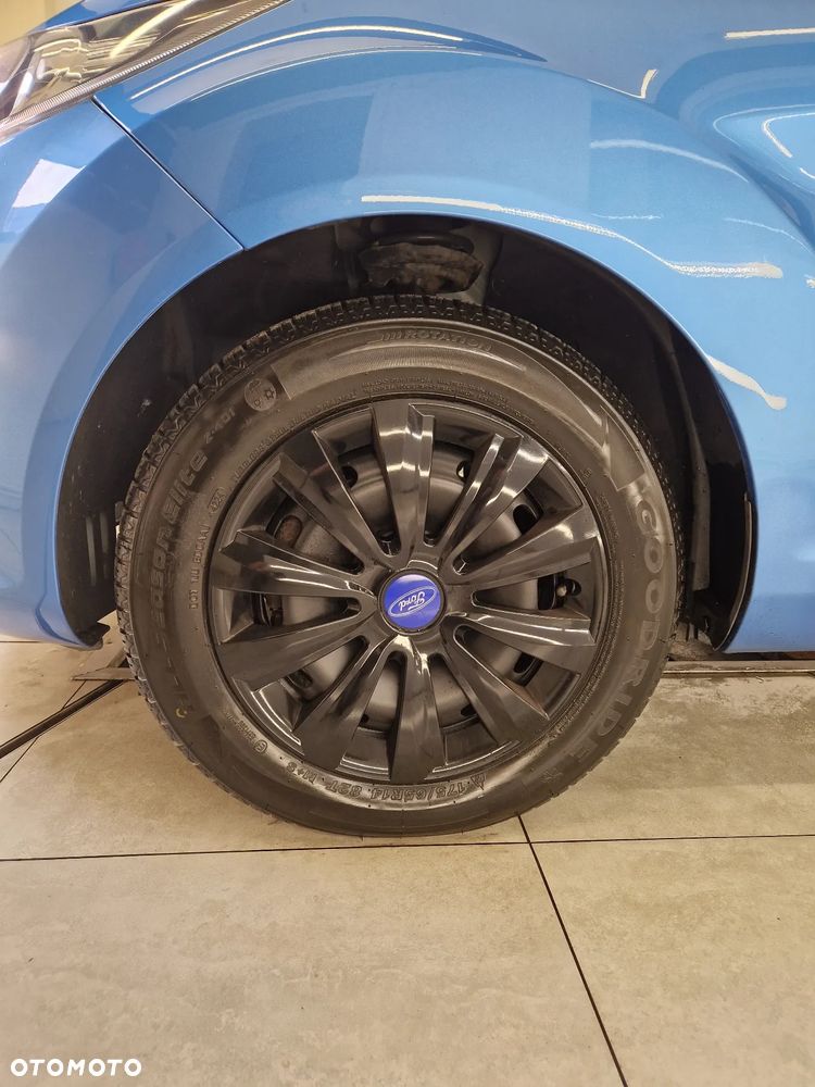 Ford Fiesta 1.25 Ambiente EU5 - 15