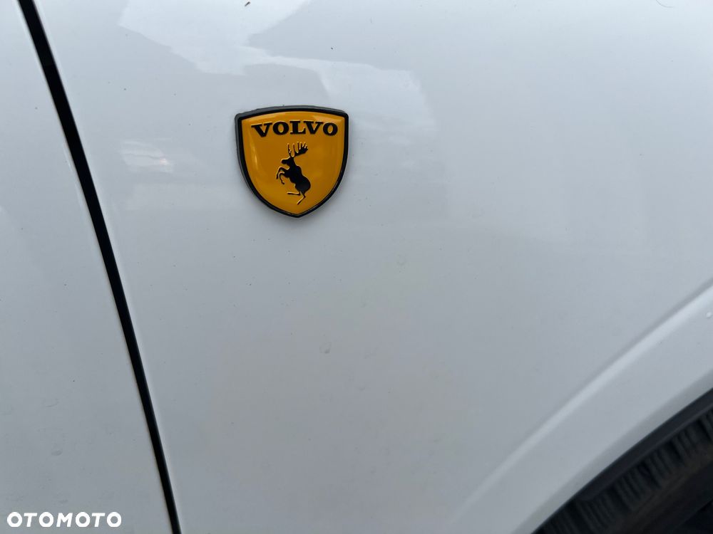 Volvo XC 60 D4 AWD R-Design - 12