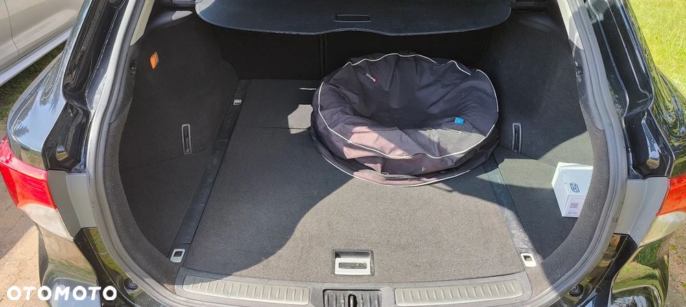 Toyota Avensis 1.6 Sol - 7