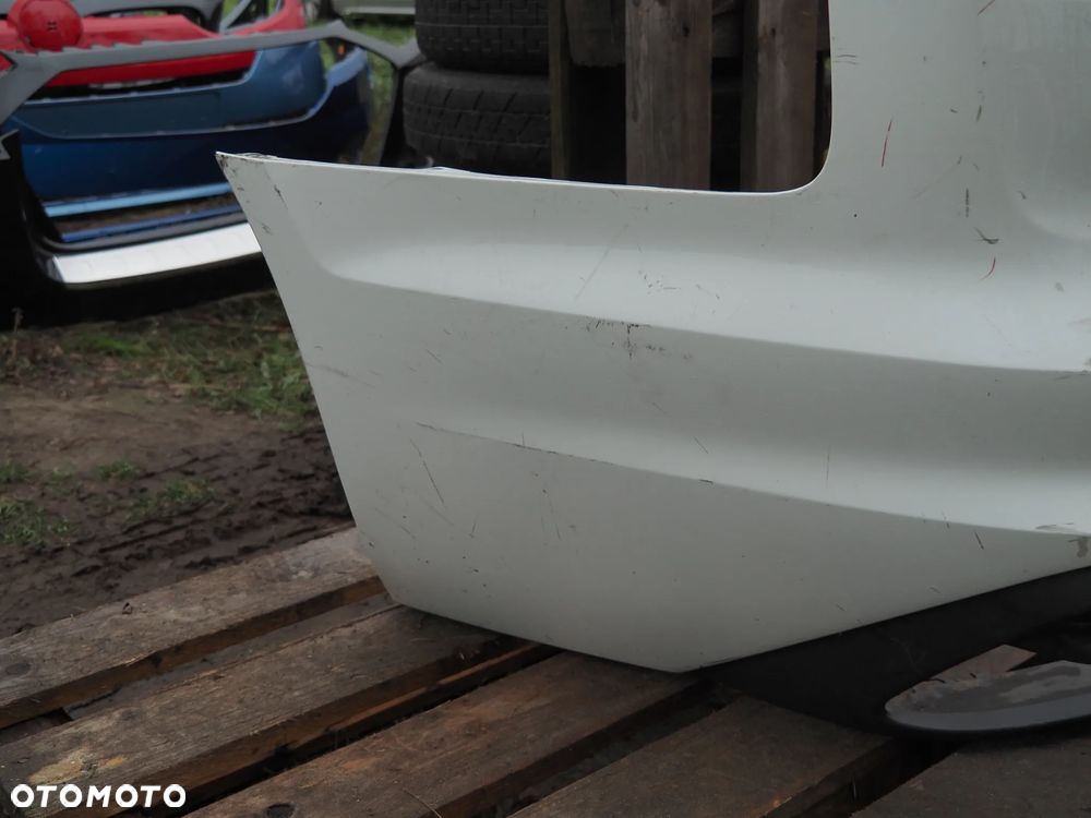Zderzak tył tylny Audi A4 B9 Avant Kombi S-Line Ibisweiss - 2