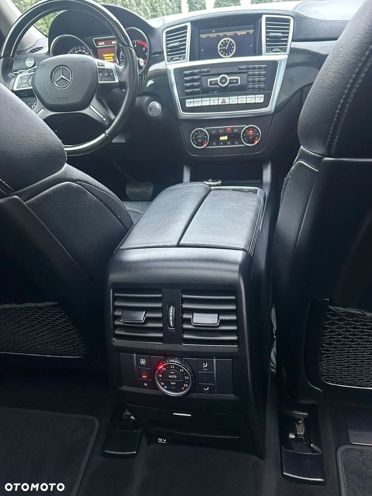 Mercedes-Benz GL - 10