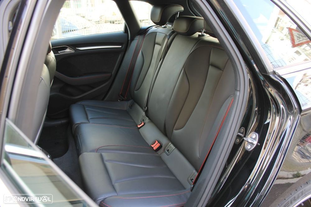 Audi RS3 Sportback 2.5 TFSI quattro S tronic - 20
