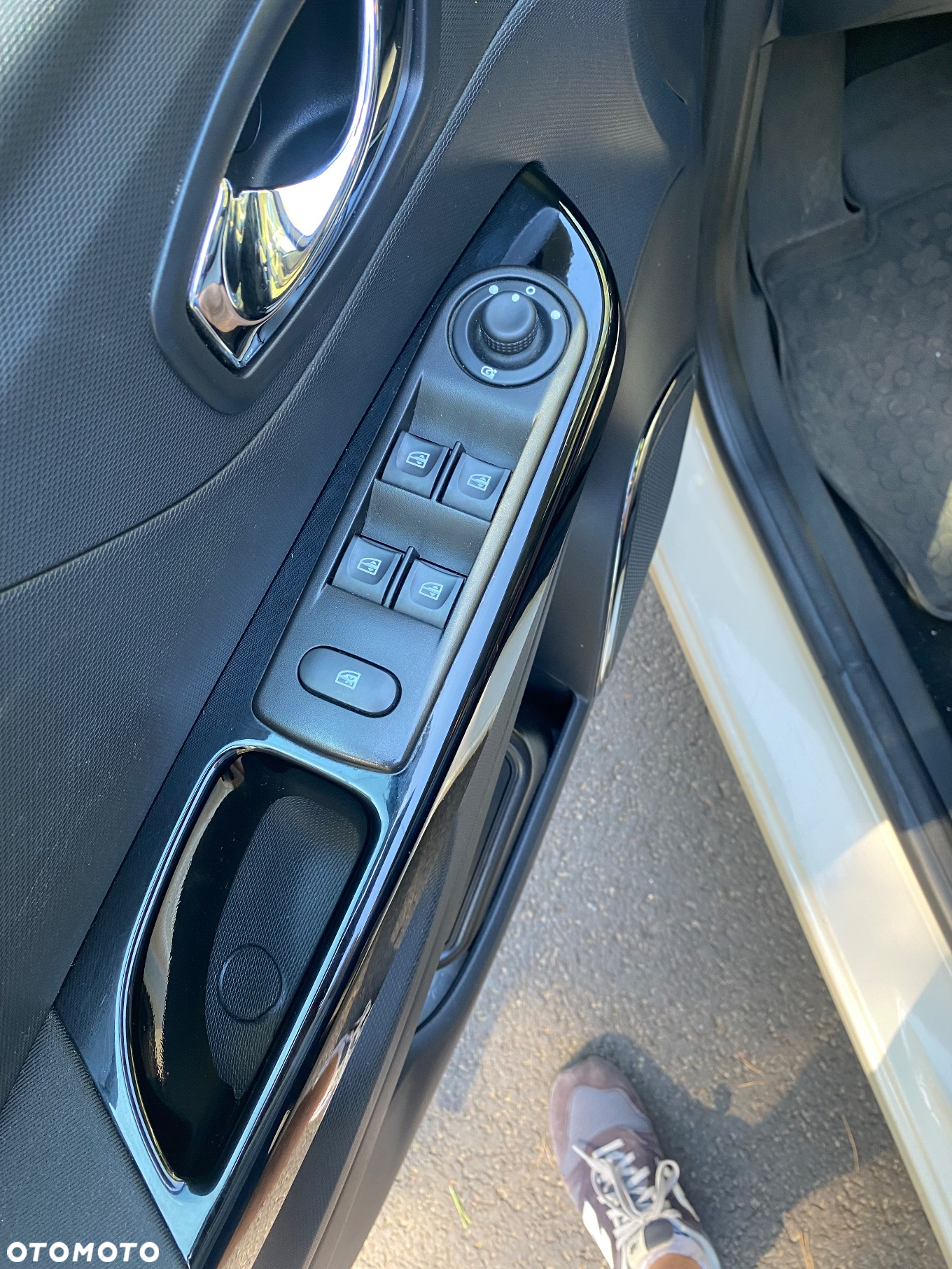 Renault Captur 1.2 TCe Intens EDC - 21