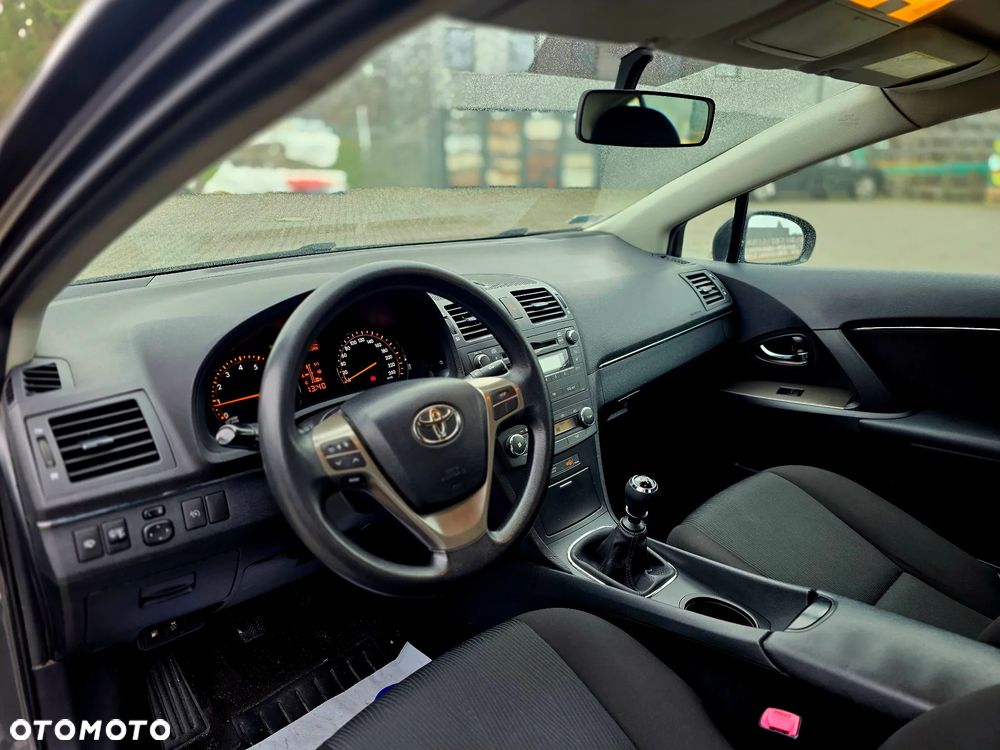 Toyota Avensis 1.8 Style - 20