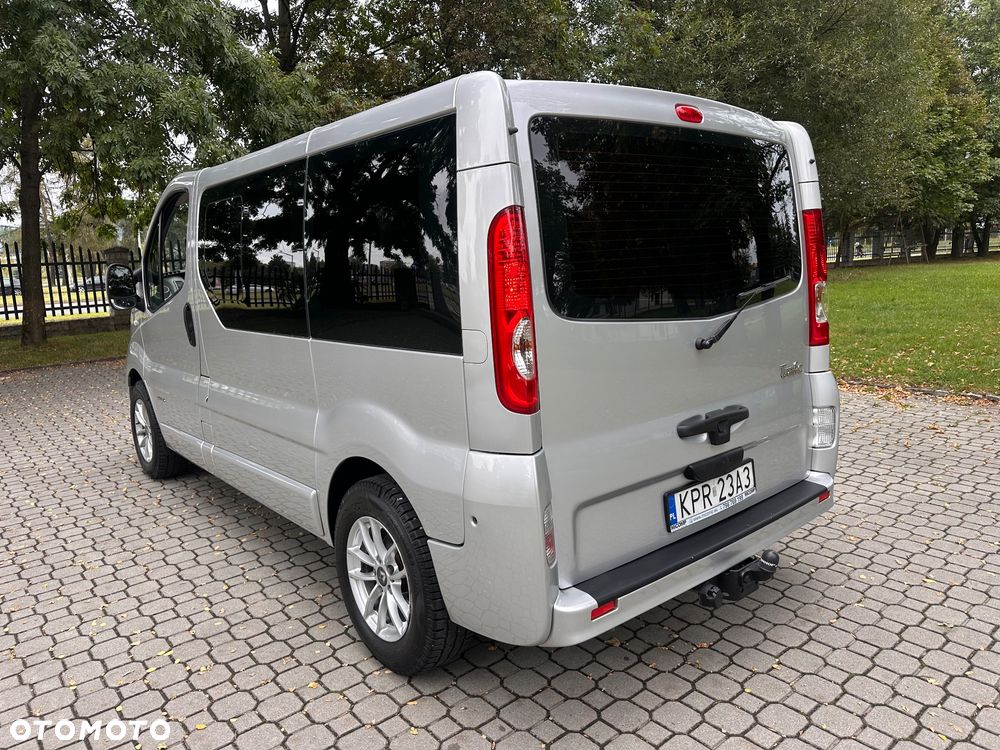 Renault Trafic Grand Passenger Expression - 2