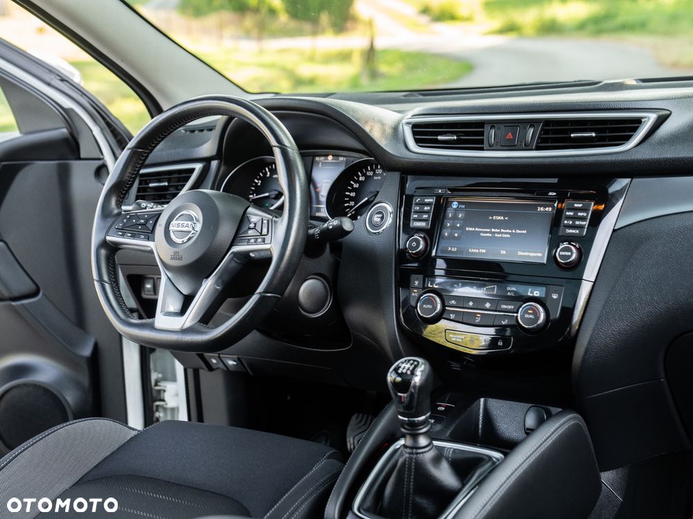 Nissan Qashqai 1.6 DIG-T N-Connecta - 31