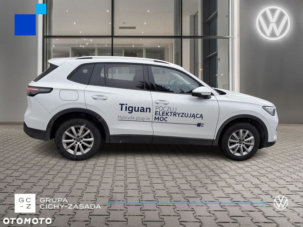 Volkswagen Tiguan - 6