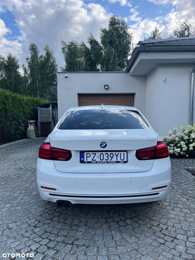 BMW Seria 3 320i xDrive Sport Line Shadow sport - 7