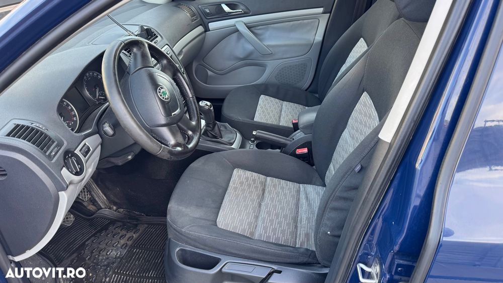 Skoda Octavia 1.6 TDI Ambiente - 8