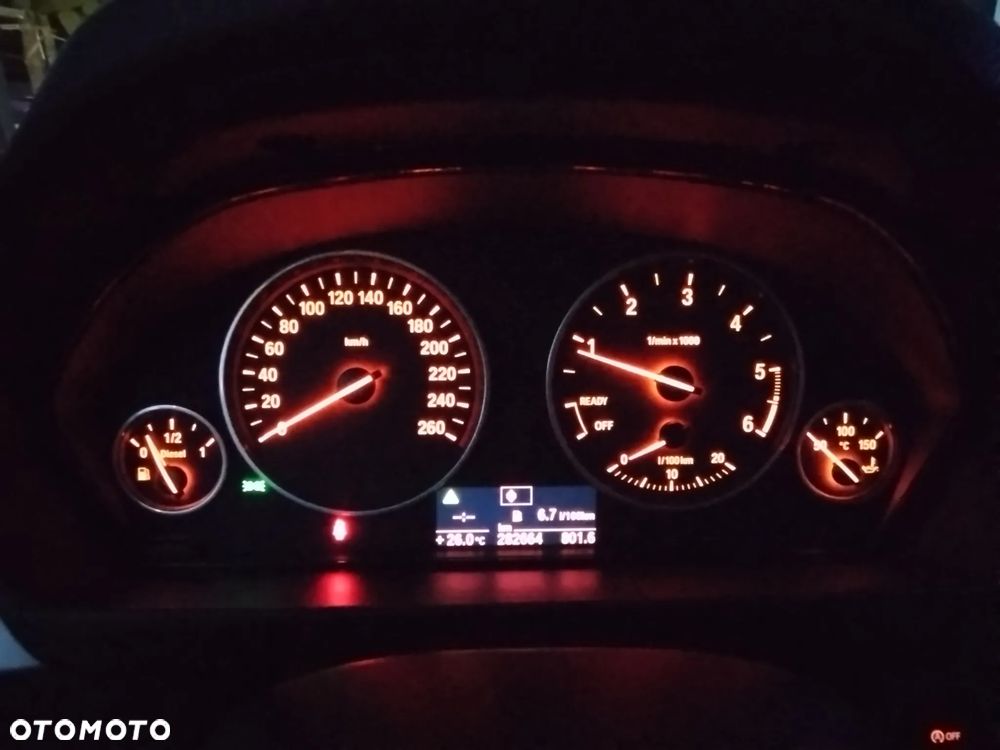 BMW Seria 3 316d - 14