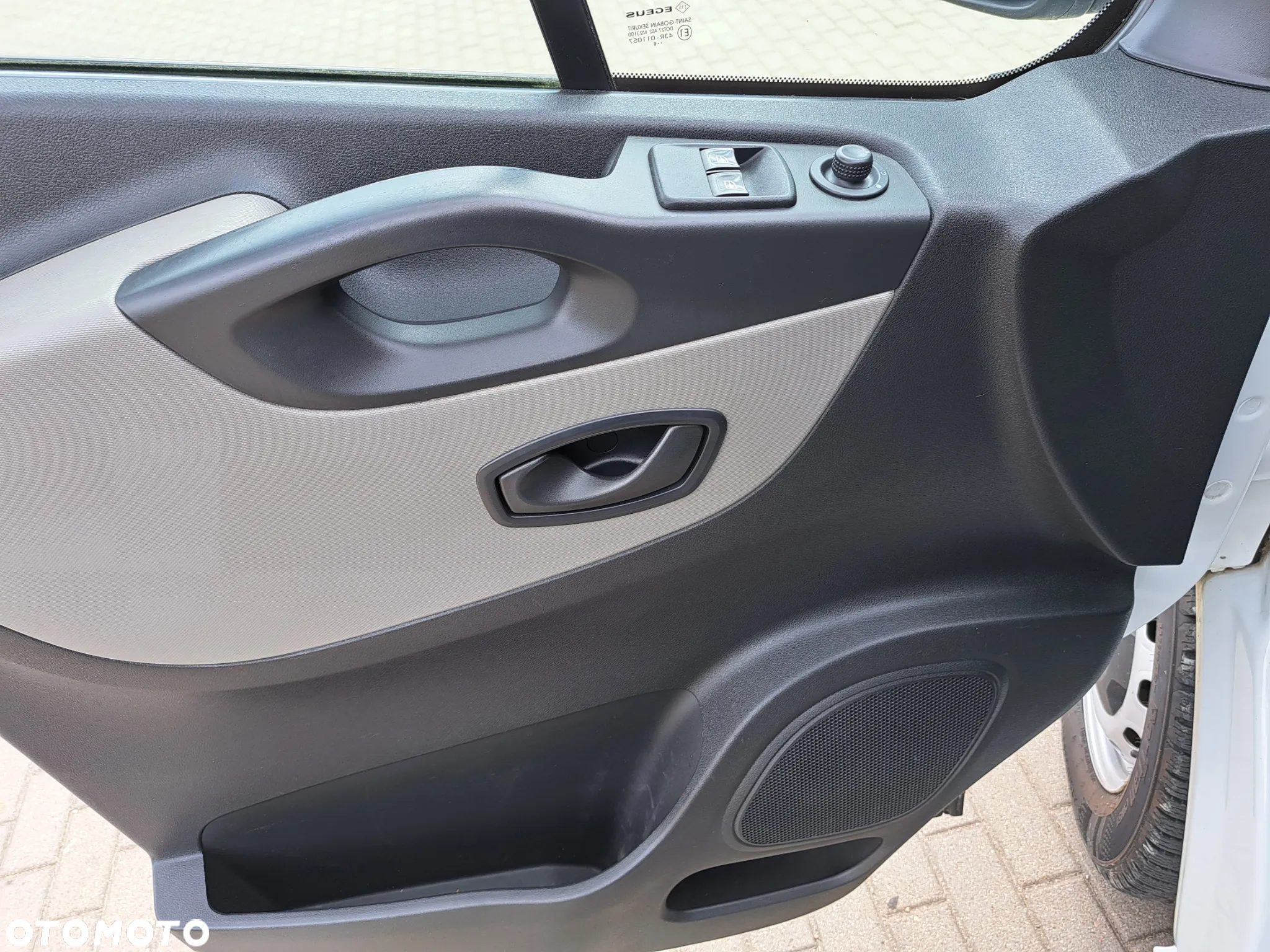 Renault Trafic - 19