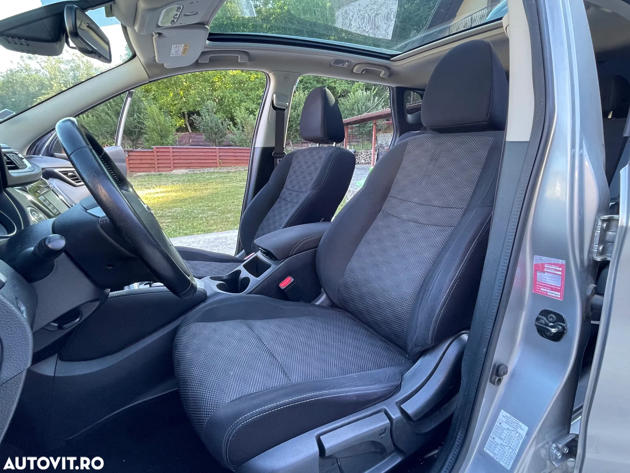 Nissan Qashqai 1.6 DCI Start/Stop X-TRONIC Tekna - 24