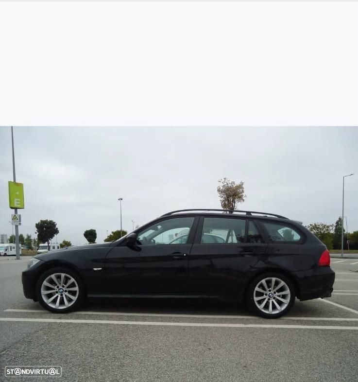 BMW 320 2010 photo 2