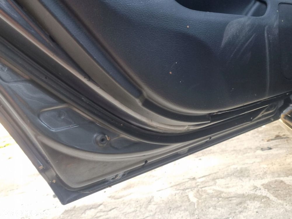 TOYOTA AVENSIS T25 06-09 LIFT KOMBI 1G3 DRZWI LEWY TYŁ LT WERSJA EU 5D * - 7