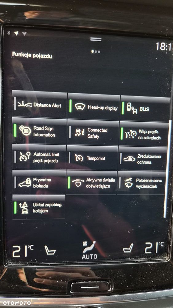 Volvo V90 T8 AWD Plug-In Hybrid R-Design - 21