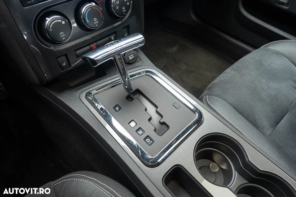 Dodge Challenger - 21