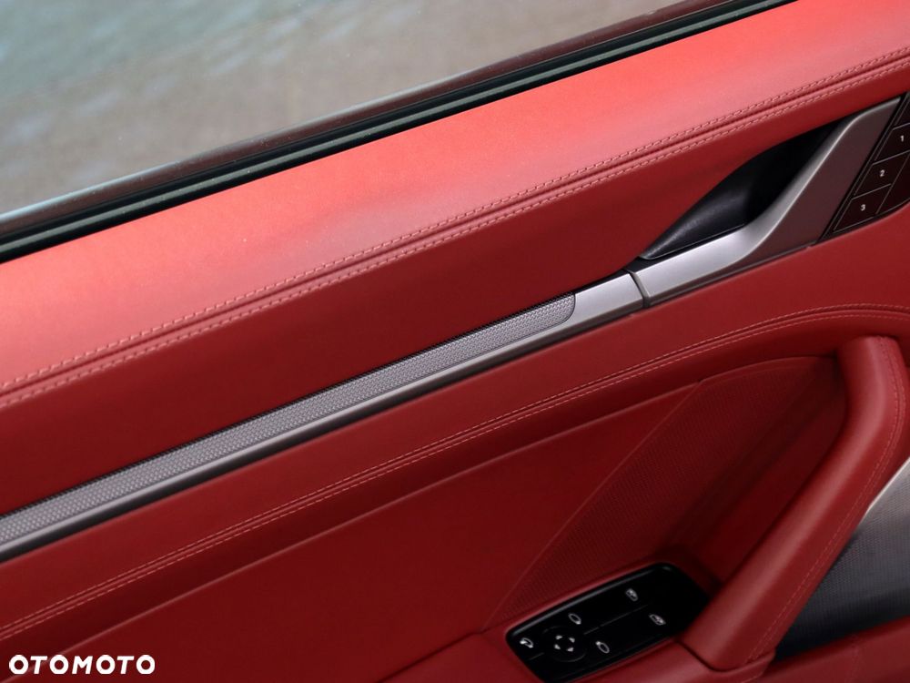 Porsche 911 Targa 4S - 28