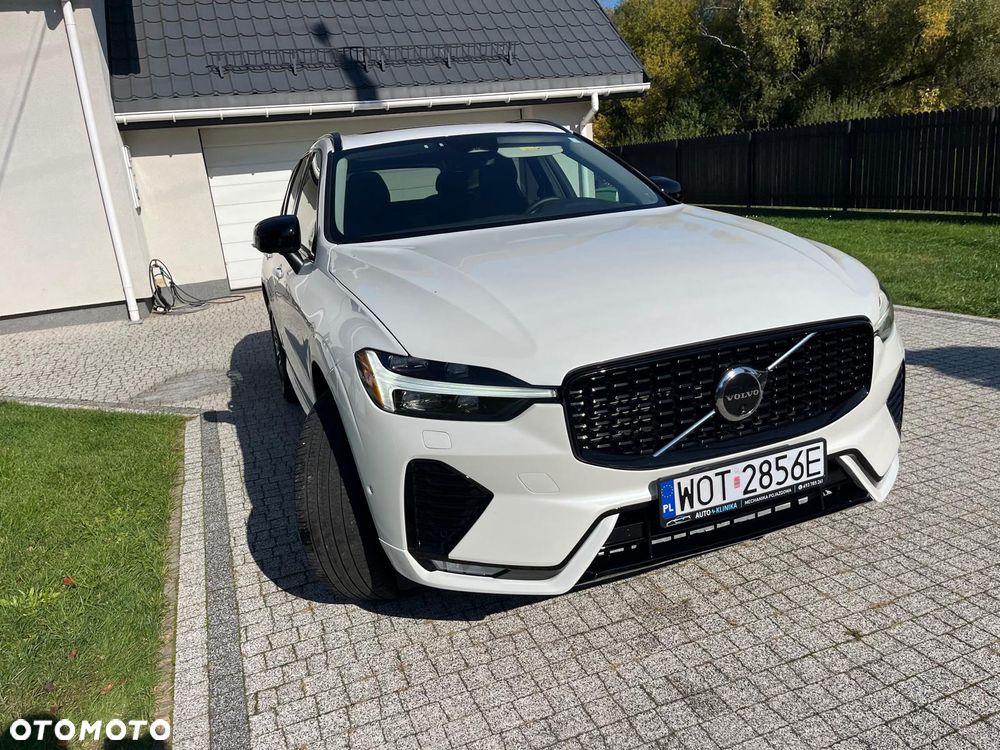 Volvo XC 60 B5 B AWD Plus Dark - 5