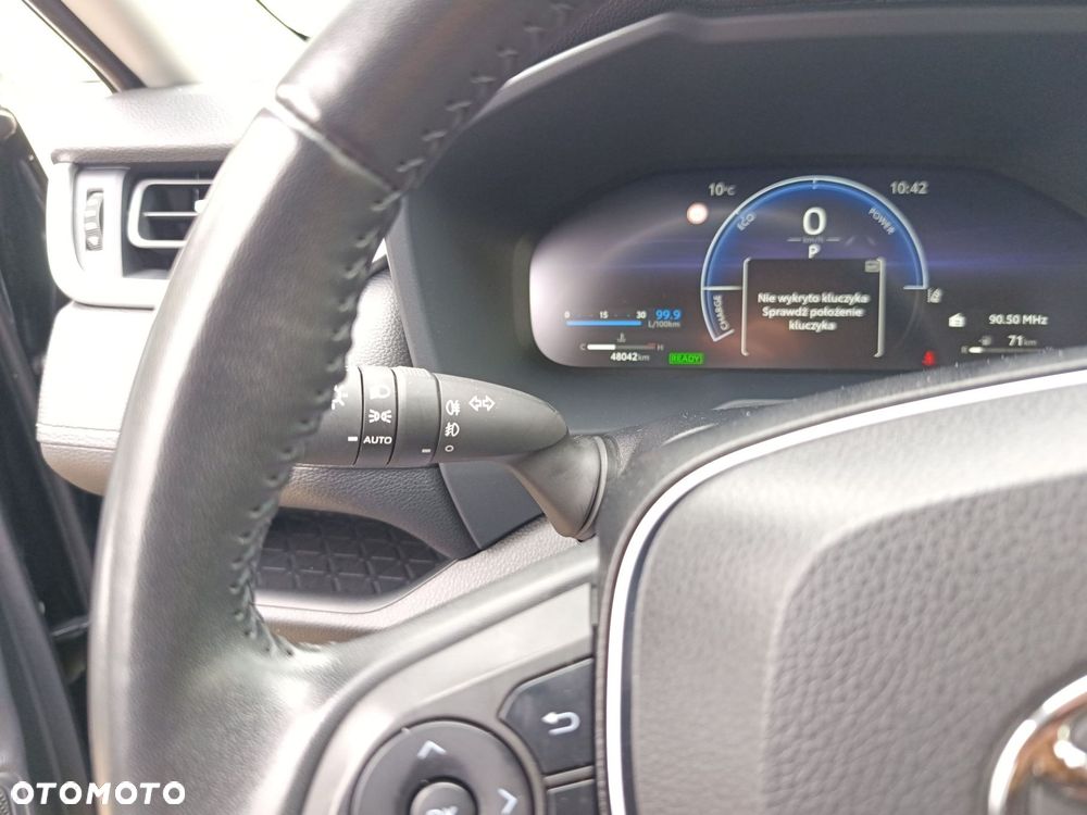 Toyota RAV4 - 24
