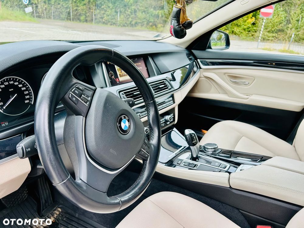 BMW Seria 5 518d - 12