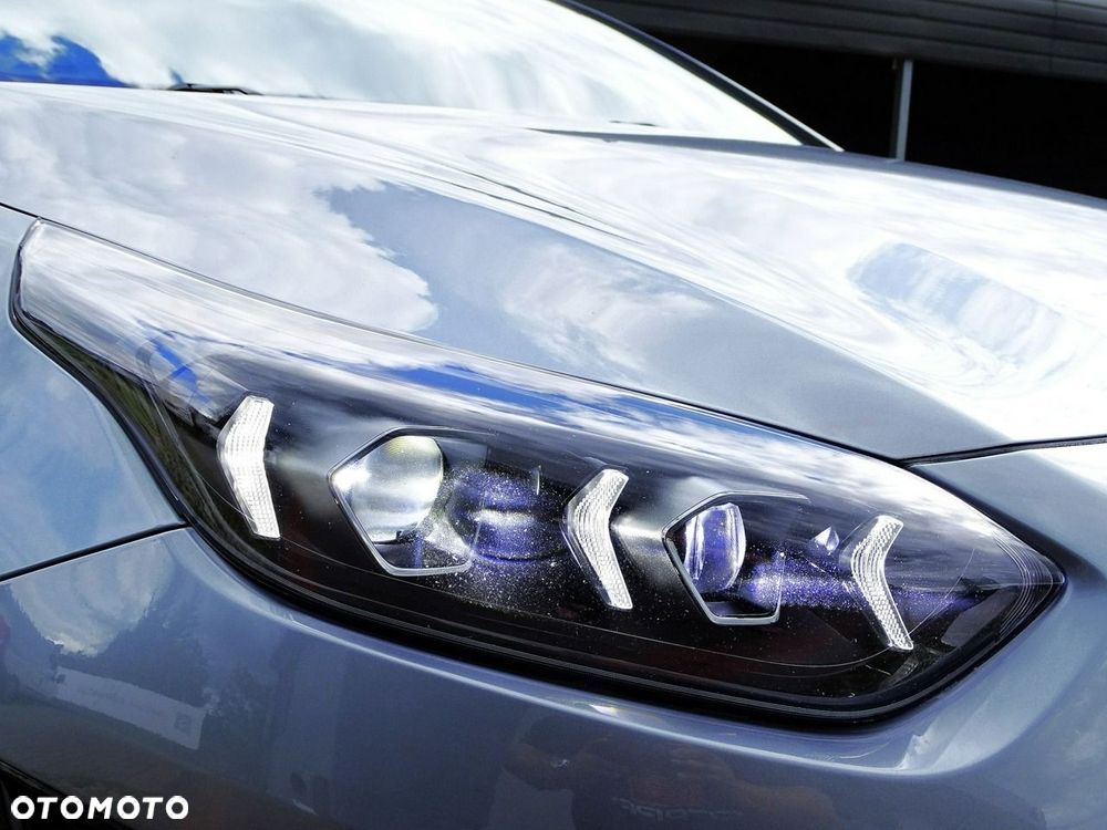 Kia Ceed 1.6 GDI PHEV L Business Line DCT - 14