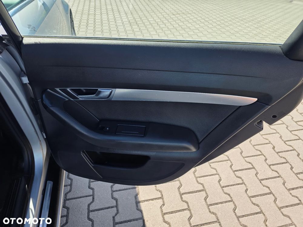 Audi A6 Avant - 34