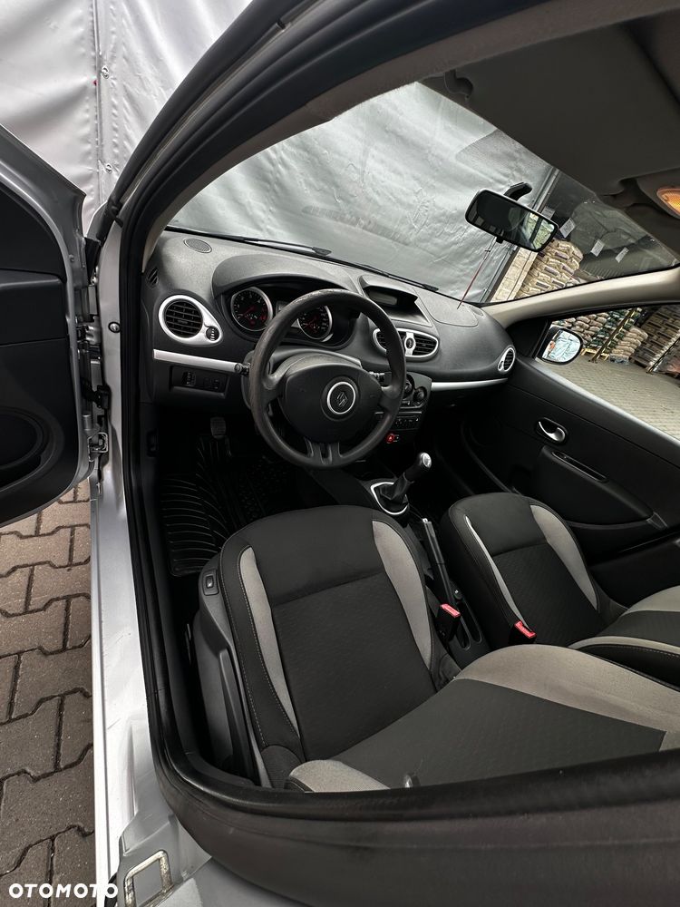 Renault Clio 1.5 dCi Luxe Privilege - 5