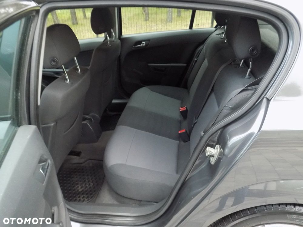 Opel Astra 1.6 Fun - 28