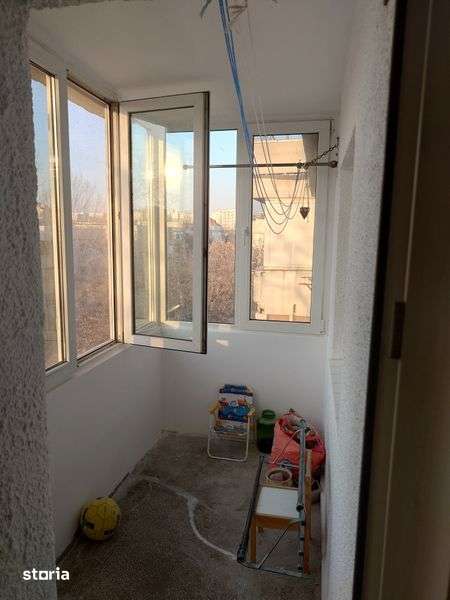 Apartament doua camere, zona dristor, piata ramnicul sarat — fotografia 3