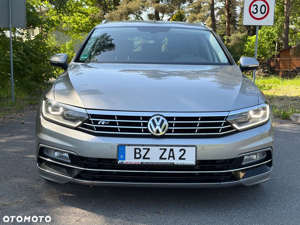 Volkswagen Passat Variant 2.0 TDI DSG (BlueMotion Technology) Highline - 33