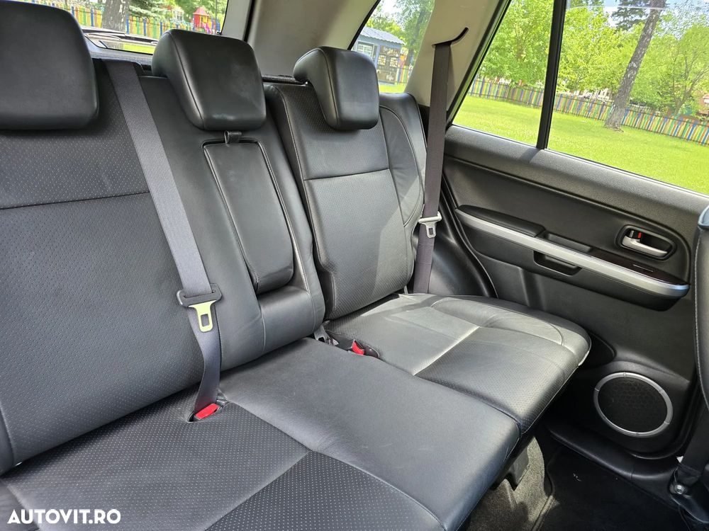 Suzuki Grand Vitara 1.9 DDIS JLX Navi - 14