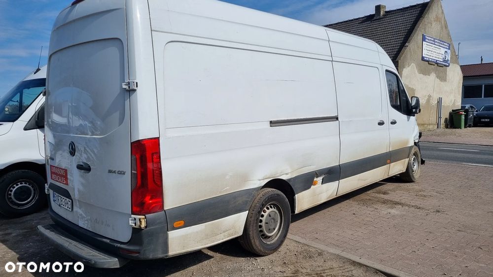 Mercedes-Benz Sprinter - 6