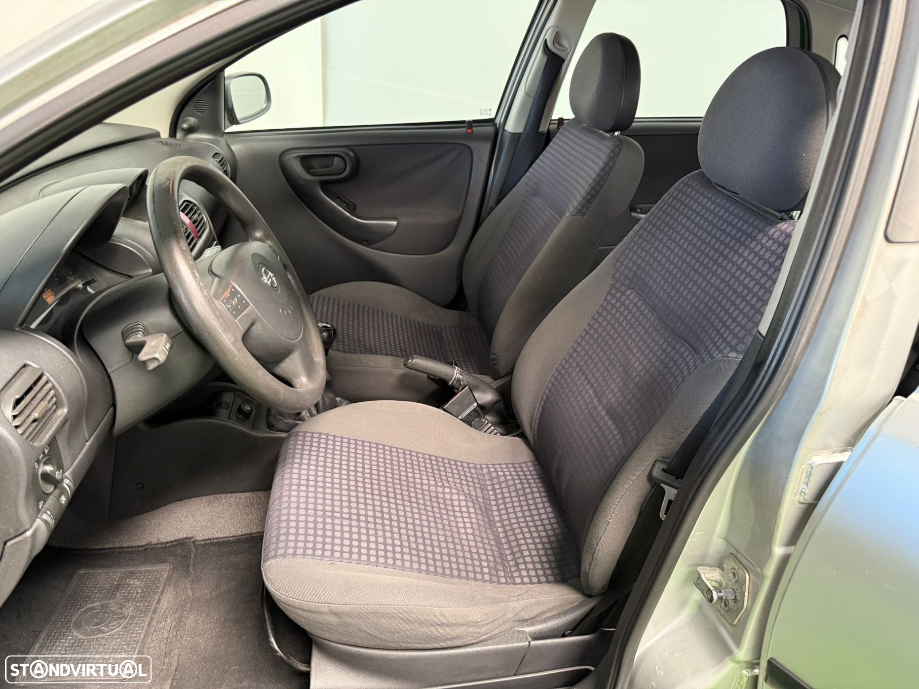 Opel Corsa 1.2 16V Confort - 8