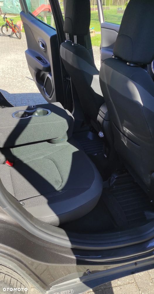 Jeep Renegade 1.3 GSE T4 Turbo Limited FWD S&S - 9