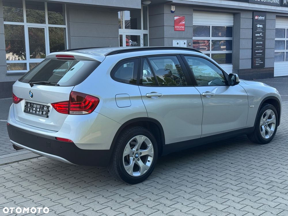 BMW X1 sDrive20i - 13
