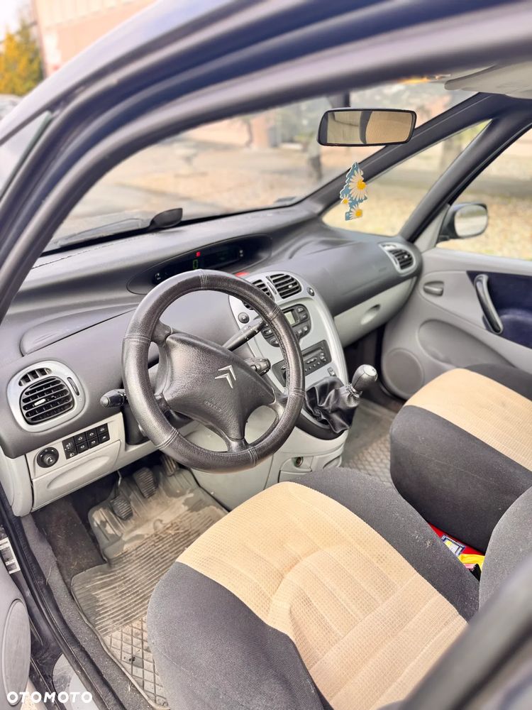 Citroën Xsara Picasso 1.6 HDI Exclusive - 10