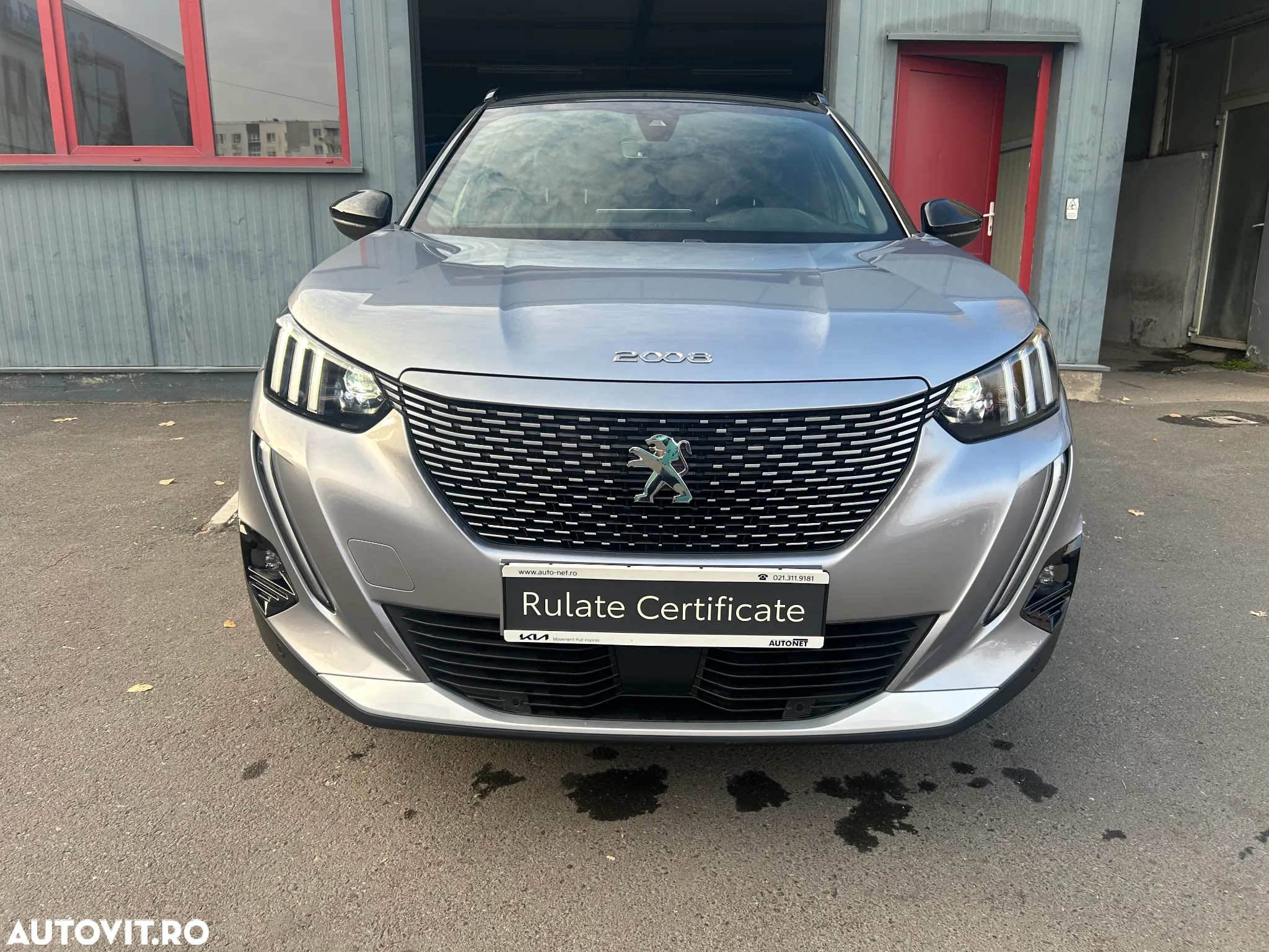 Peugeot 2008 e-2008 GT - 8