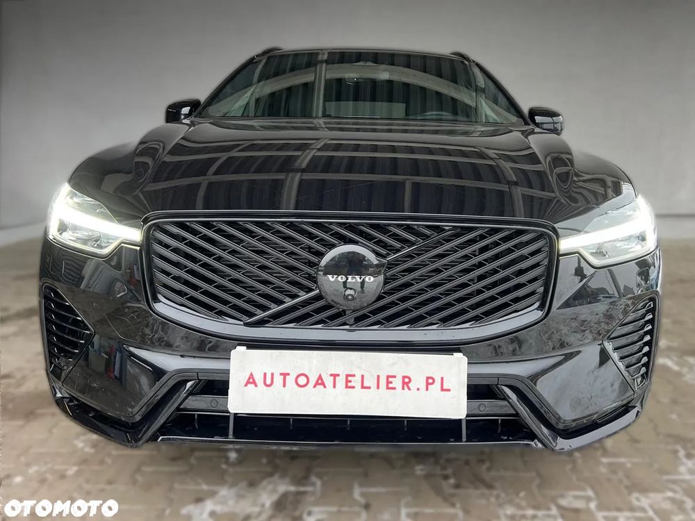 Volvo XC 60 T8 Plug-In Hybrid AWD Plus Black Edition - 5