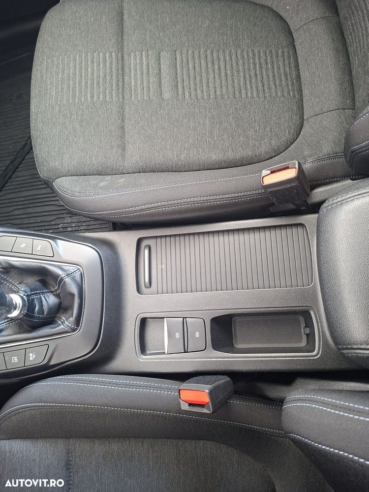 Ford Focus 1.0 EcoBoost Hybrid ACTIVE DESIGN - 11