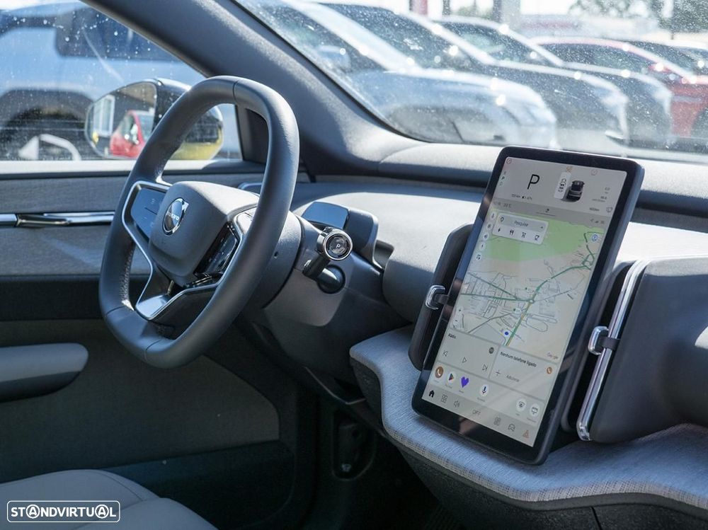 Volvo EX30 Single Motor Extended Range RWD Plus - 21