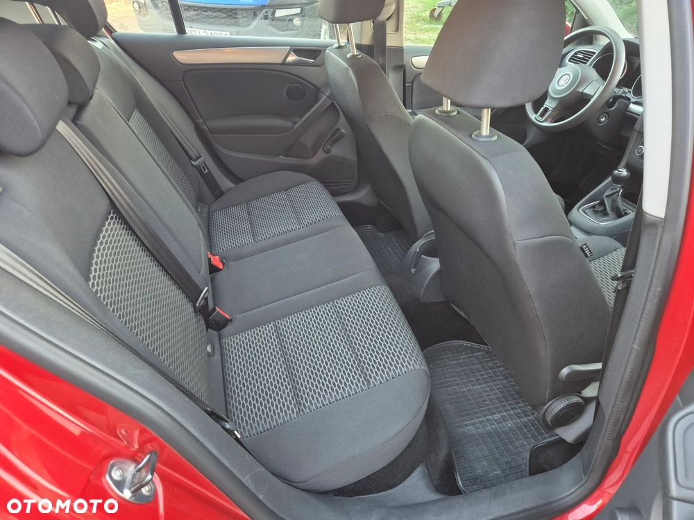 Volkswagen Golf - 23