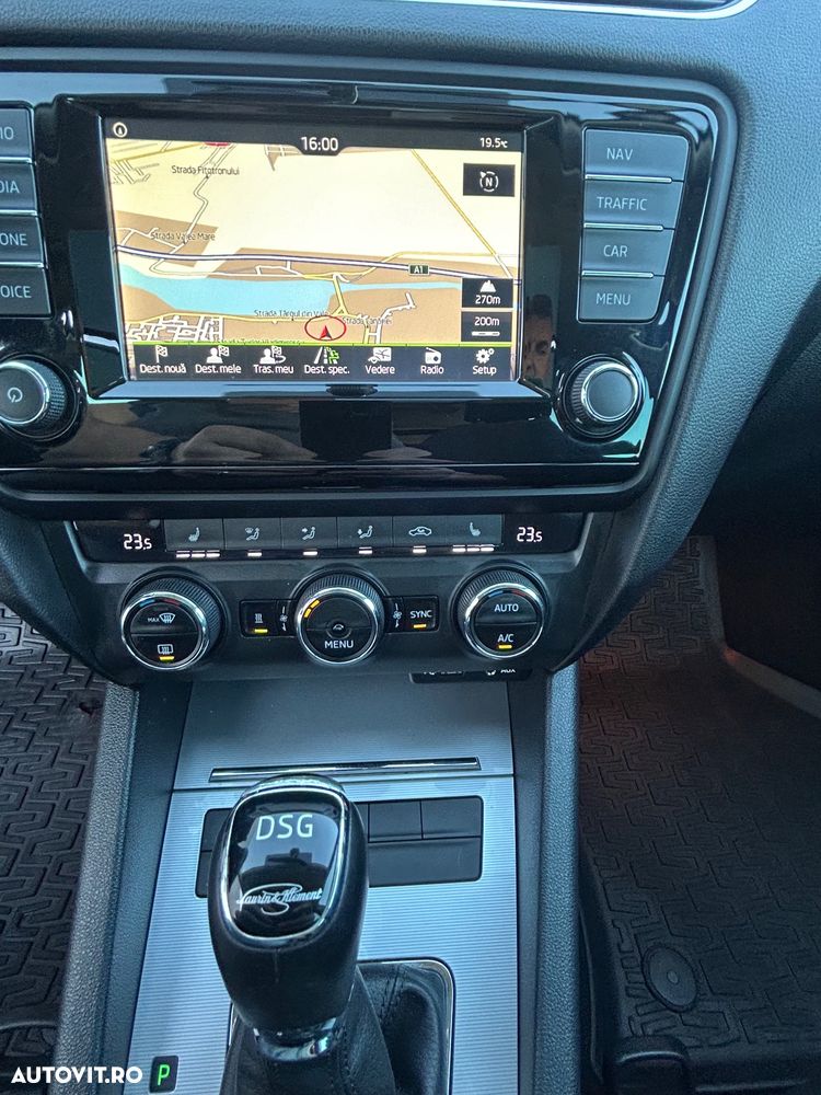 Skoda Octavia 2.0 TDI DSG Laurin &Klement - 20