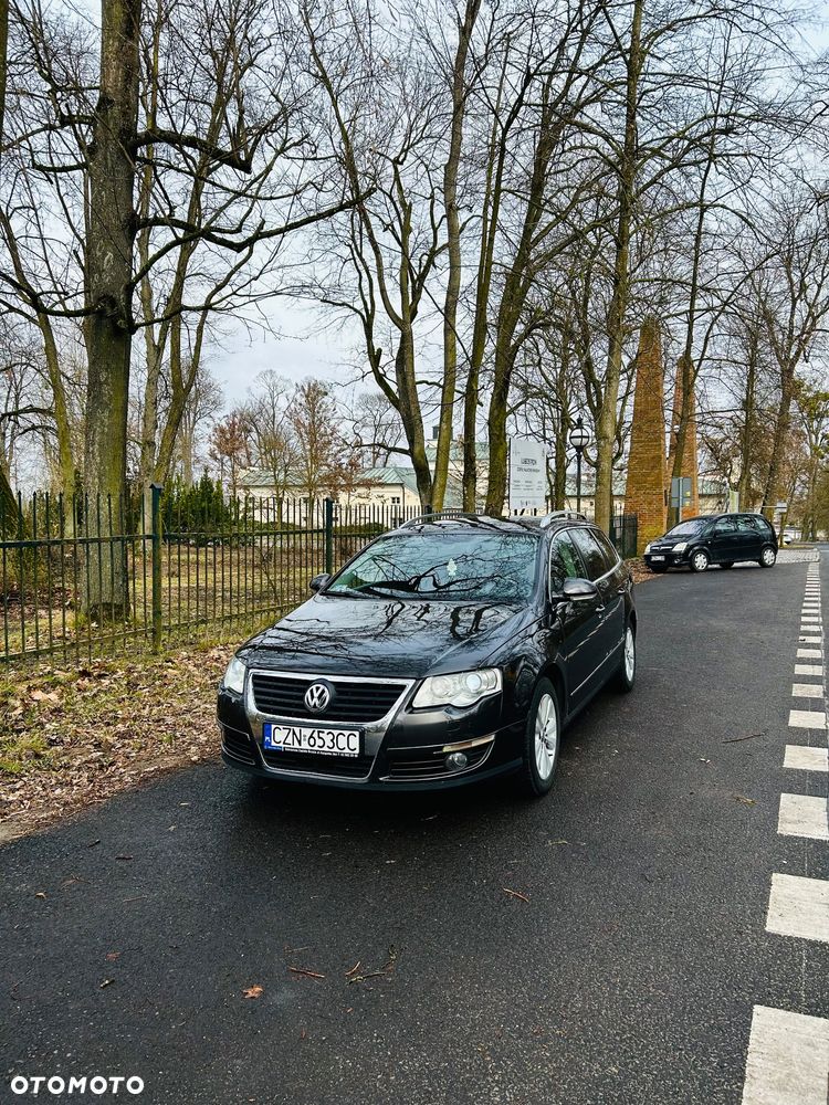 Volkswagen Passat 2.0 TDI DSG Individual Chrom - 2