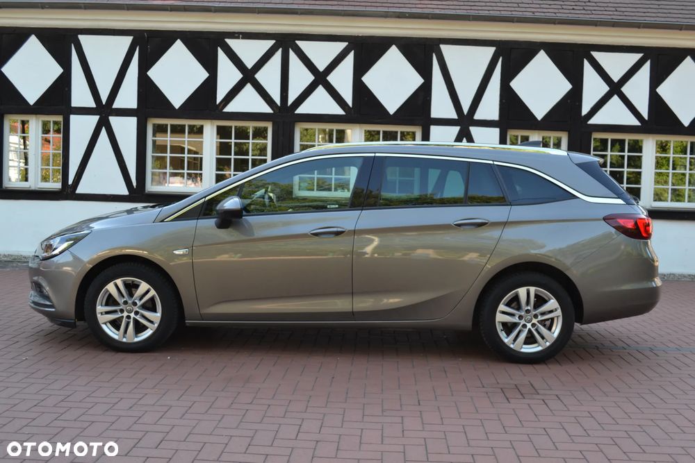 Opel Astra 1.4 T Dynamic S&S - 12